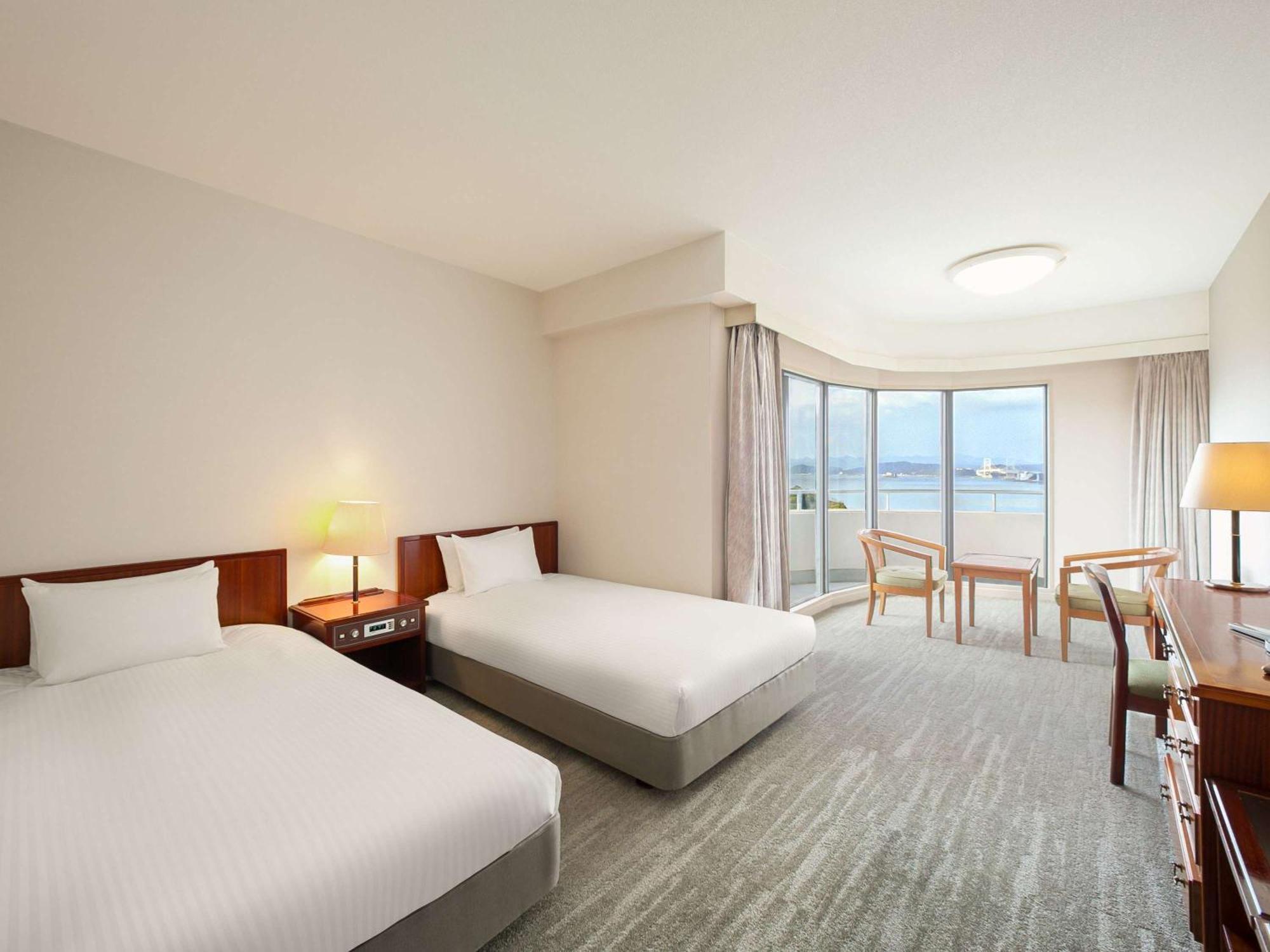 Grand Mercure Awaji Island Resort & Spa Minamiawaji Екстер'єр фото